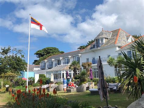 cheap hotels in herm
